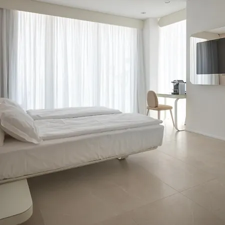Unico Hotel 5*