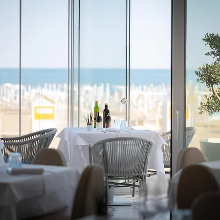 Unico Hotel 5*